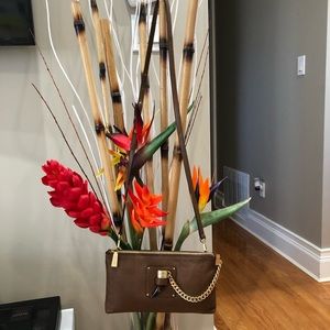 Michael kors bag 💯% authentic!!